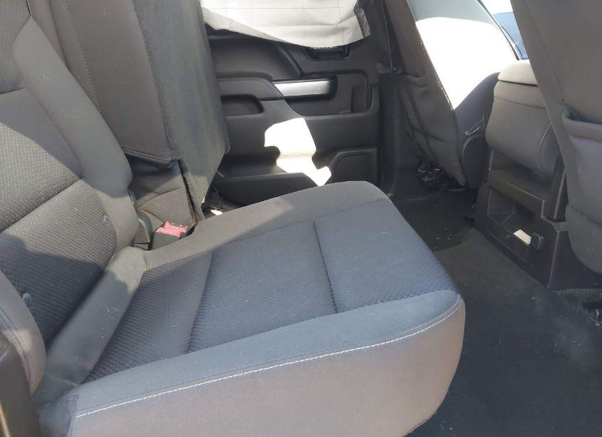 Photo 8 of 2016 Chevrolet Silverado 1500 1LT (VIN 3GCUKREC4GG136432)