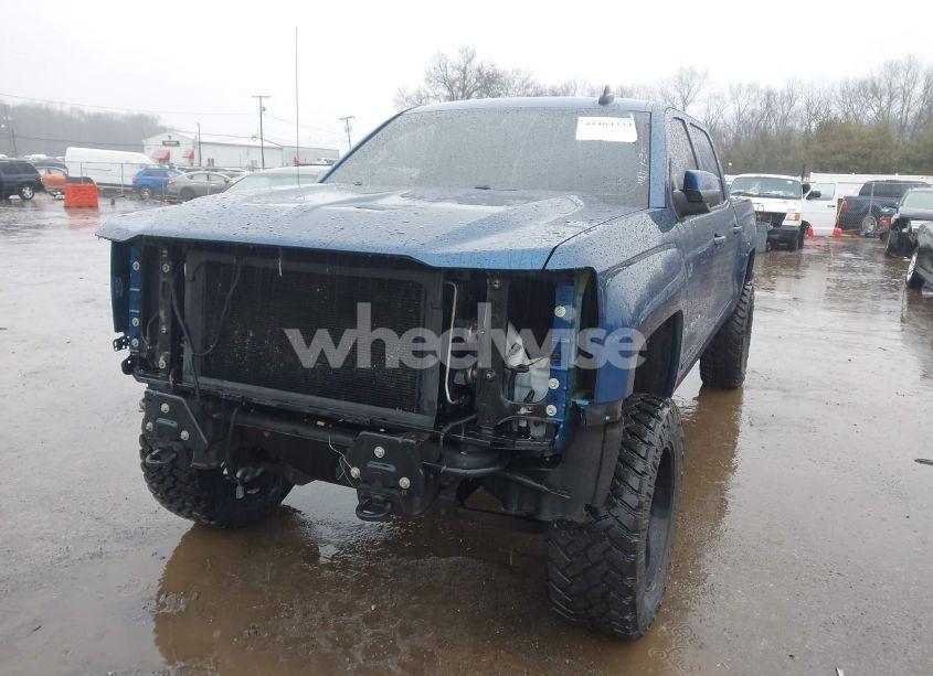 Photo 2 of 2016 Chevrolet Silverado K1500 LT (VIN 3GCUKREC4GG215356)