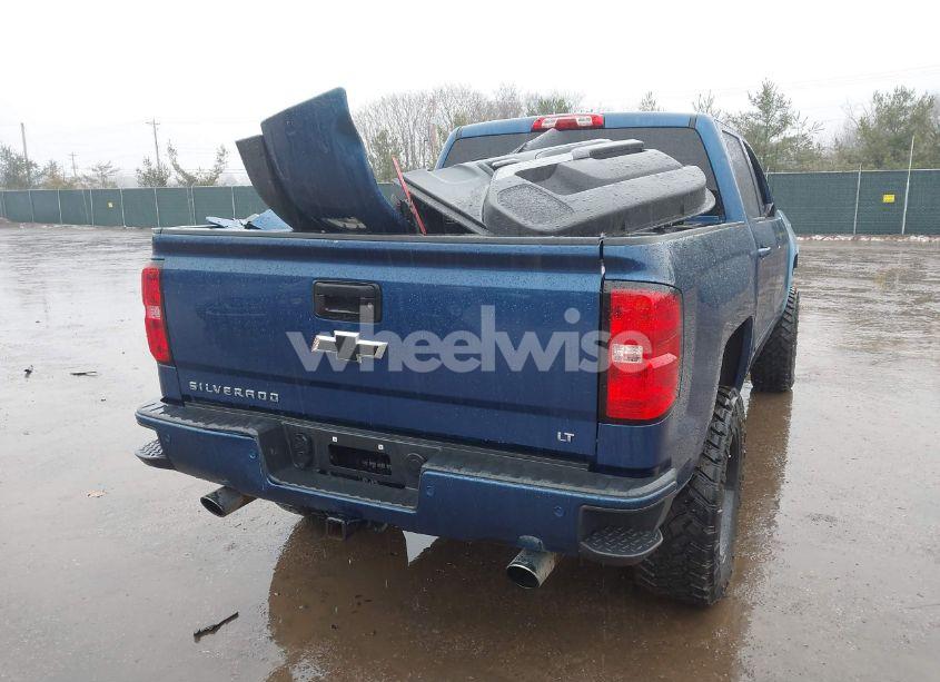 Photo 4 of 2016 Chevrolet Silverado K1500 LT (VIN 3GCUKREC4GG215356)
