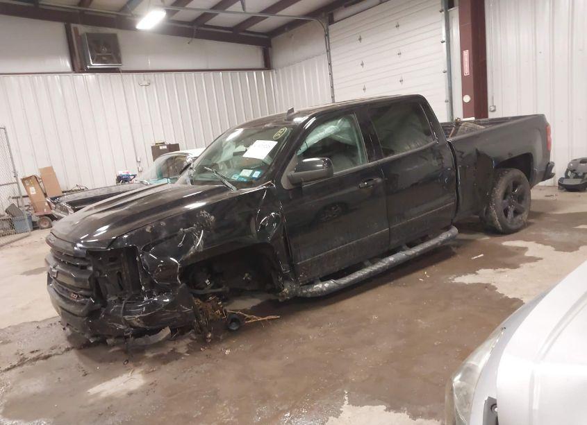 Photo 2 of 2016 Chevrolet Silverado 1500 2LT (VIN 3GCUKREC4GG235266)