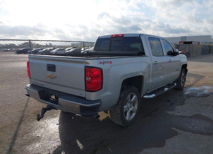 Photo 4 of 2016 Chevrolet Silverado 1500 1LT (VIN 3GCUKREC4GG237048)