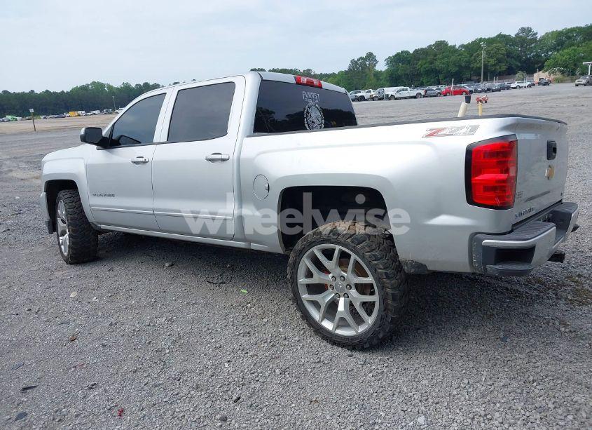 Photo 3 of 2016 Chevrolet Silverado 1500 2LT (VIN 3GCUKREC4GG277839)