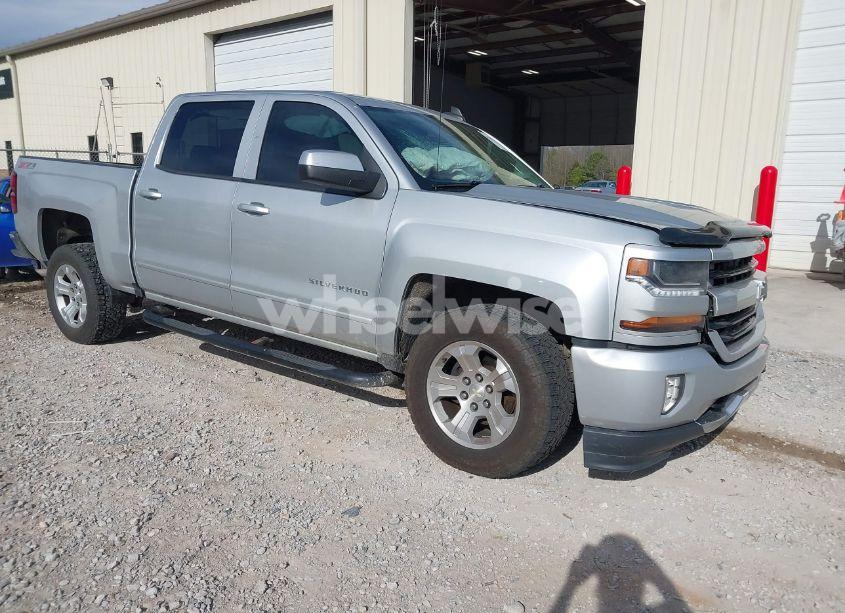 2016 Chevrolet Silverado 1500 2LT (VIN 3GCUKREC4GG278179) main photo