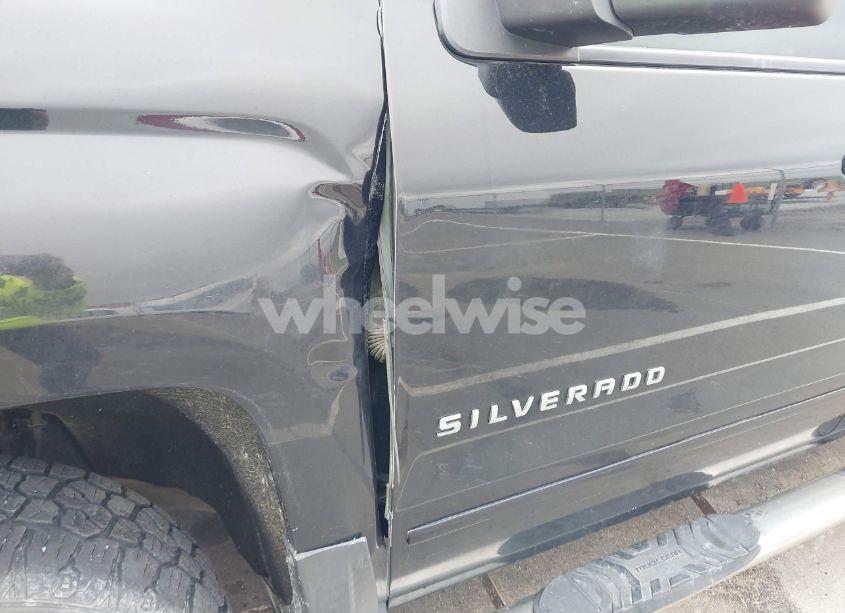 Photo 18 of 2016 Chevrolet Silverado 1500 1LT (VIN 3GCUKREC4GG278537)