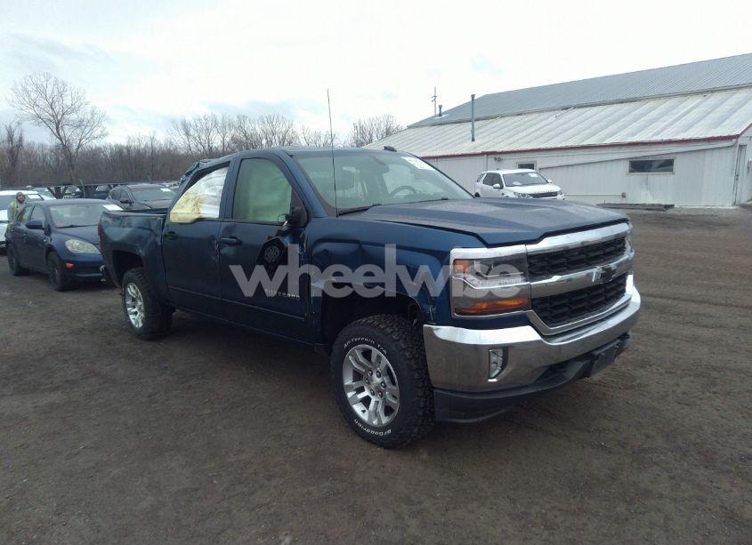 2016 Chevrolet Silverado 1500 1LT (VIN 3GCUKREC4GG331138) main photo