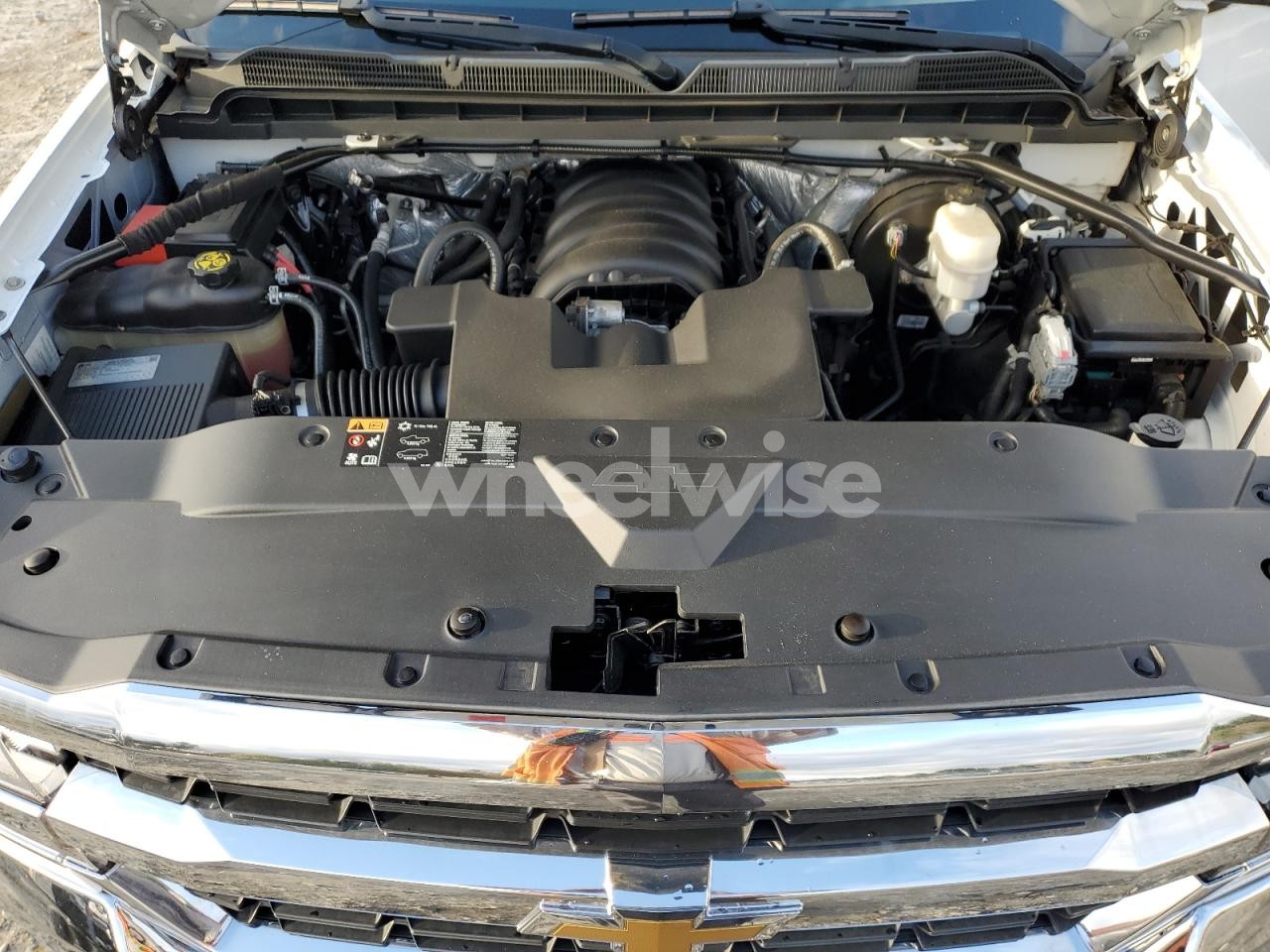 Photo 11 of 2016 CHEVROLET SILVERADO K1500 LT (VIN 3GCUKREC4GG349638)