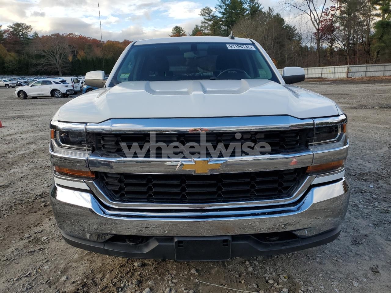 Photo 5 of 2016 CHEVROLET SILVERADO K1500 LT (VIN 3GCUKREC4GG349638)