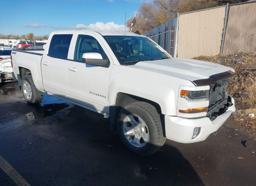 2016 Chevrolet Silverado 1500 2LT (VIN 3GCUKREC4GG370988) main photo