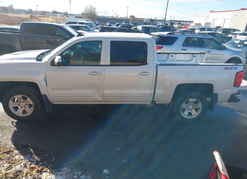 Photo 15 of 2016 Chevrolet Silverado 1500 2LT (VIN 3GCUKREC4GG370988)
