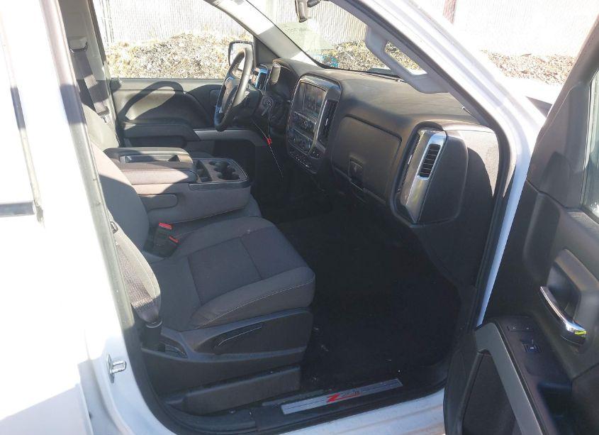 Photo 5 of 2016 Chevrolet Silverado 1500 2LT (VIN 3GCUKREC4GG370988)