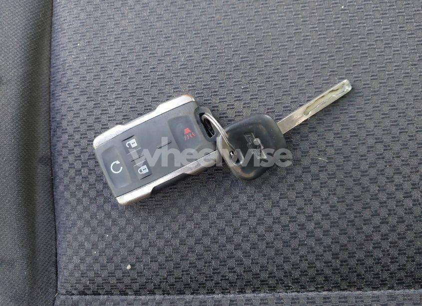 Photo 11 of 2017 Chevrolet Silverado 1500 1LT (VIN 3GCUKREC4HG109264)