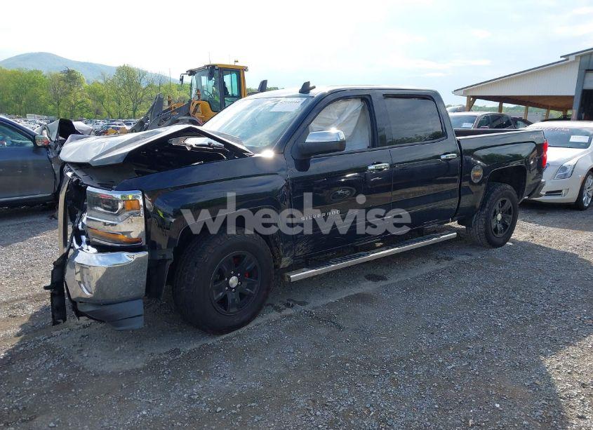 Photo 2 of 2017 Chevrolet Silverado 1500 1LT (VIN 3GCUKREC4HG109264)