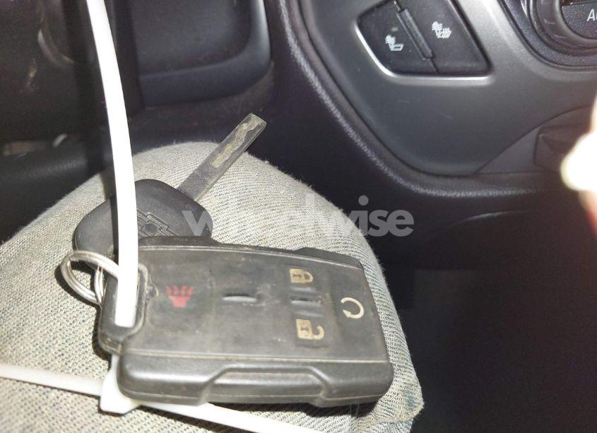 Photo 11 of 2017 Chevrolet Silverado 1500 2LT (VIN 3GCUKREC4HG149201)