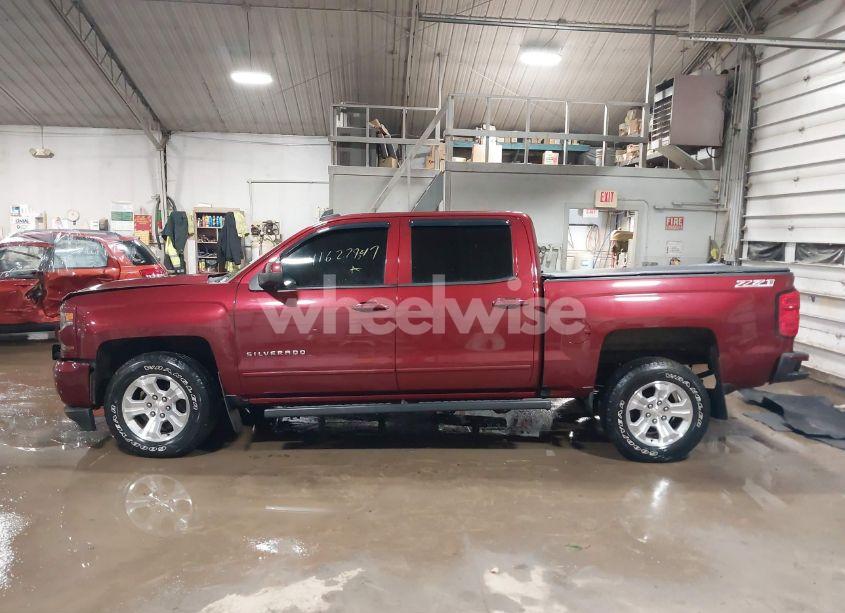 Photo 14 of 2017 Chevrolet Silverado 1500 2LT (VIN 3GCUKREC4HG149201)