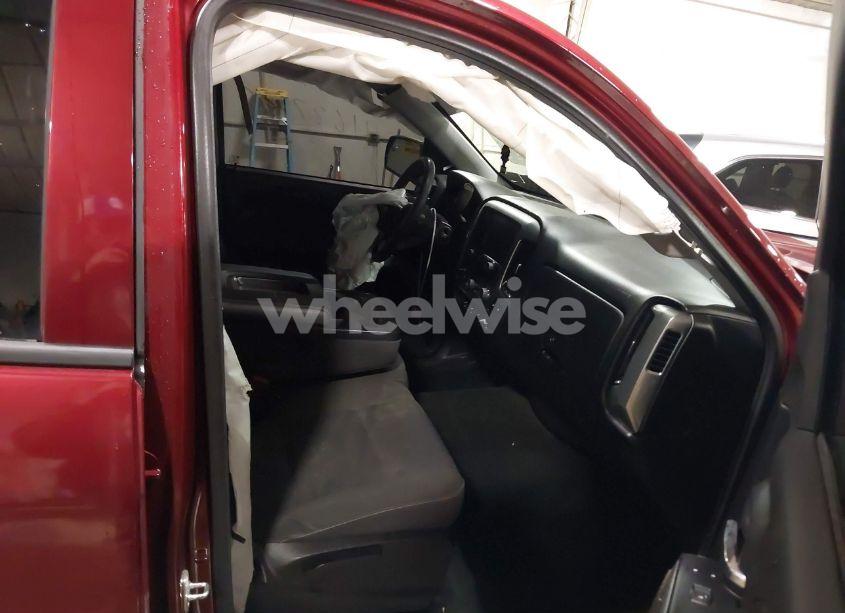 Photo 5 of 2017 Chevrolet Silverado 1500 2LT (VIN 3GCUKREC4HG149201)