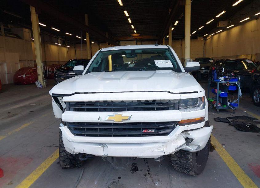 Photo 12 of 2017 Chevrolet Silverado 1500 2LT (VIN 3GCUKREC4HG384231)