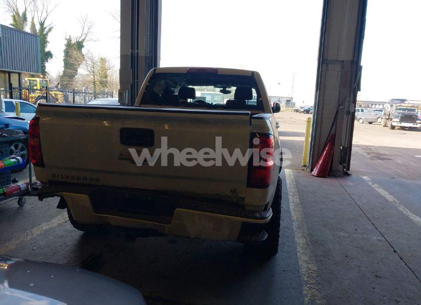 Photo 16 of 2017 Chevrolet Silverado 1500 2LT (VIN 3GCUKREC4HG384231)