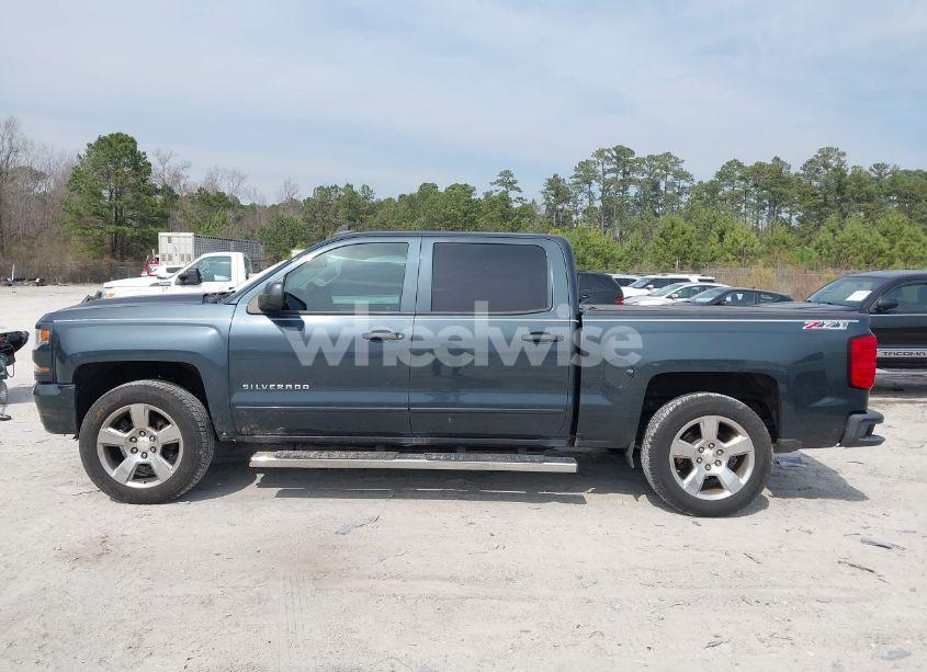 Photo 14 of 2017 Chevrolet Silverado 1500 2LT (VIN 3GCUKREC4HG424887)