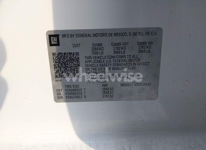 Photo 9 of 2018 Chevrolet Silverado 1500 2LT (VIN 3GCUKREC4JG225960)