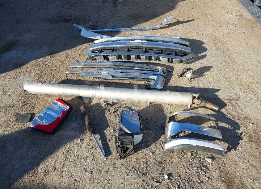 Photo 12 of 2018 Chevrolet Silverado 1500 1LT (VIN 3GCUKREC4JG288265)