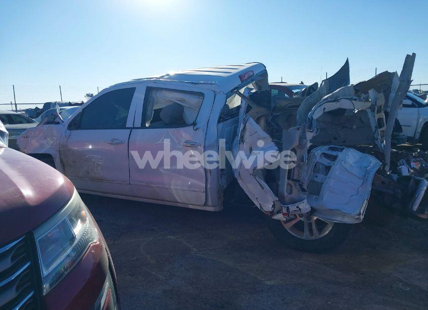 Photo 15 of 2018 Chevrolet Silverado 1500 1LT (VIN 3GCUKREC4JG288265)