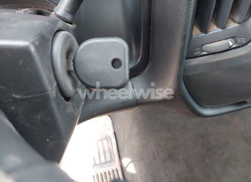 Photo 11 of 2018 Chevrolet Silverado 1500 2LT (VIN 3GCUKREC4JG433014)