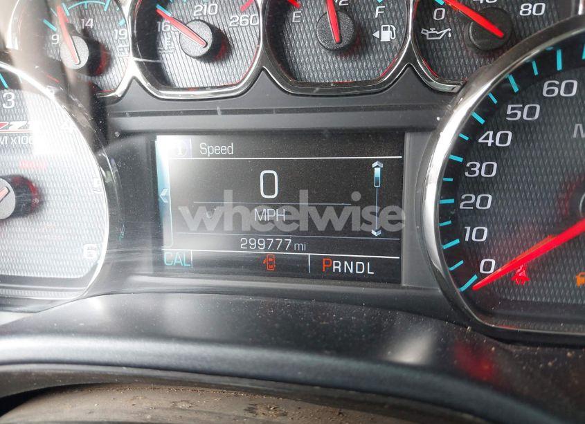 Photo 15 of 2018 Chevrolet Silverado 1500 2LT (VIN 3GCUKREC4JG433014)