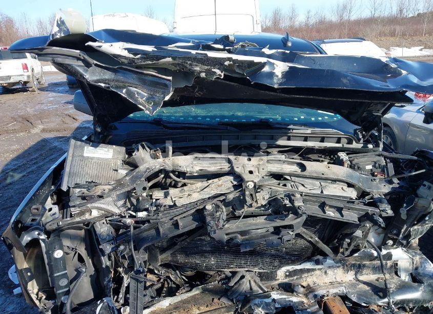 Photo 10 of 2018 Chevrolet Silverado 1500 2LT (VIN 3GCUKREC4JG582460)