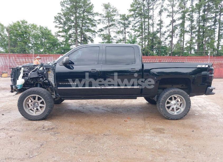 Photo 15 of 2014 Chevrolet Silverado 1500 2LT (VIN 3GCUKREC5EG106692)