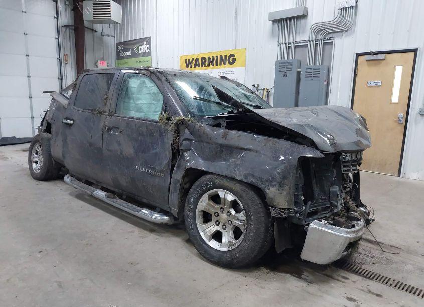 2014 Chevrolet Silverado 1500 2LT (VIN 3GCUKREC5EG286711) main photo