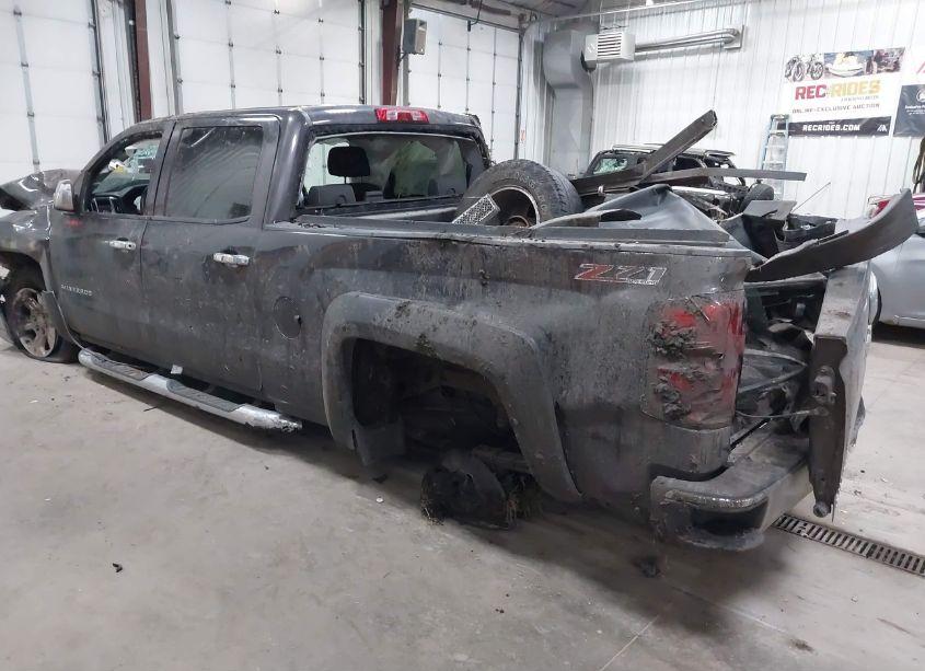 Photo 3 of 2014 Chevrolet Silverado 1500 2LT (VIN 3GCUKREC5EG286711)