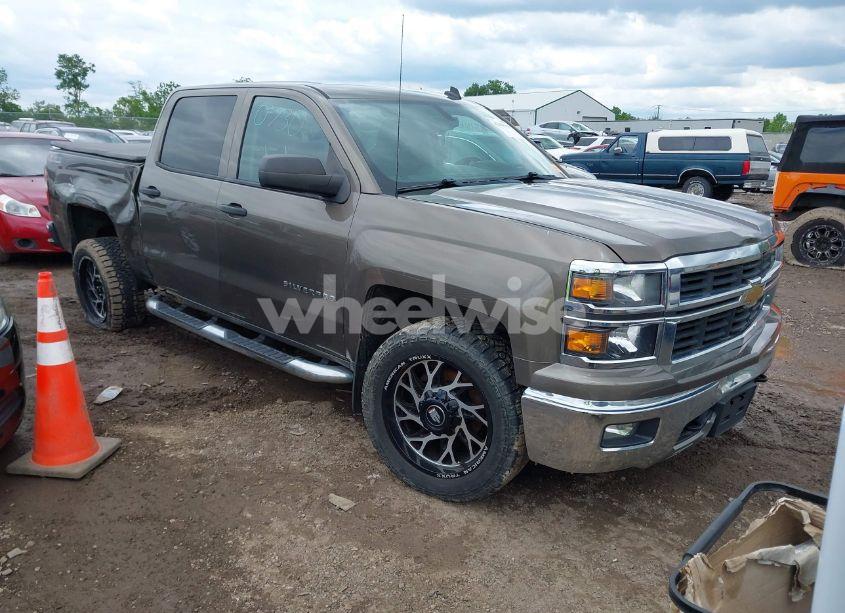 2014 Chevrolet Silverado 1500 2LT (VIN 3GCUKREC5EG287065) main photo