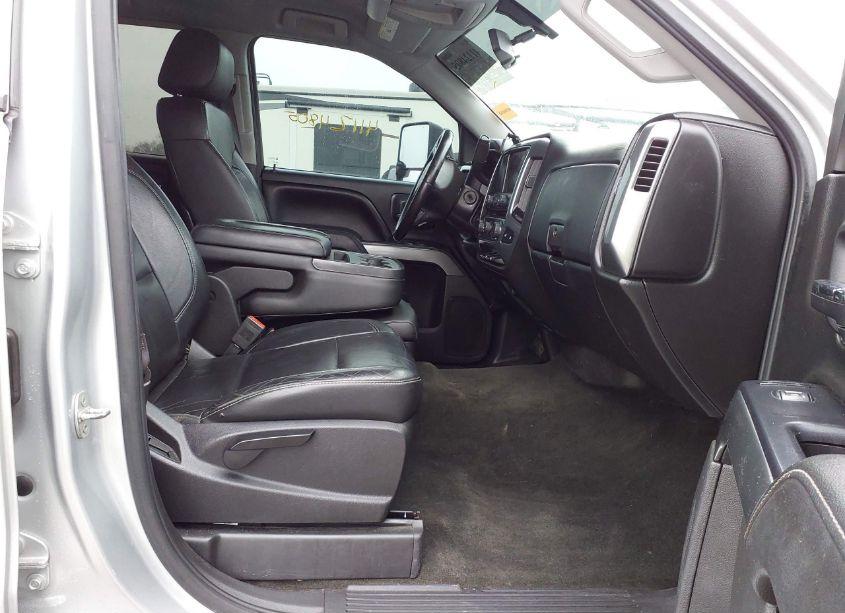 Photo 5 of 2014 Chevrolet Silverado 1500 1LT (VIN 3GCUKREC5EG486035)