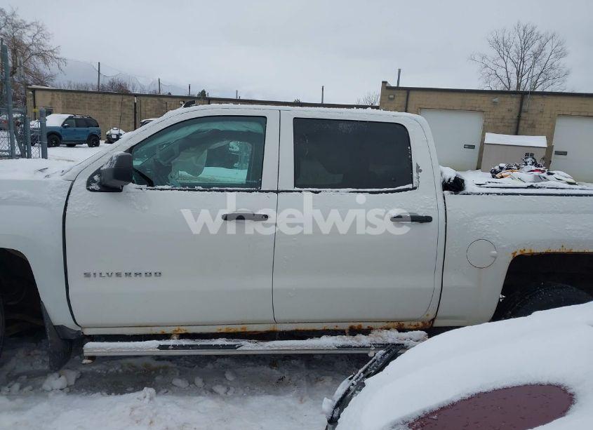 Photo 13 of 2014 Chevrolet Silverado 1500 2LT (VIN 3GCUKREC5EG515680)