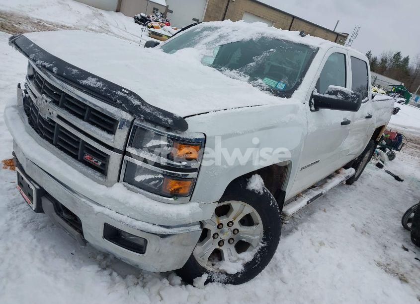 Photo 2 of 2014 Chevrolet Silverado 1500 2LT (VIN 3GCUKREC5EG515680)