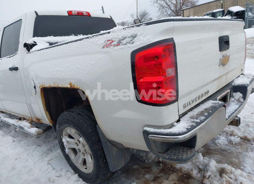 Photo 3 of 2014 Chevrolet Silverado 1500 2LT (VIN 3GCUKREC5EG515680)
