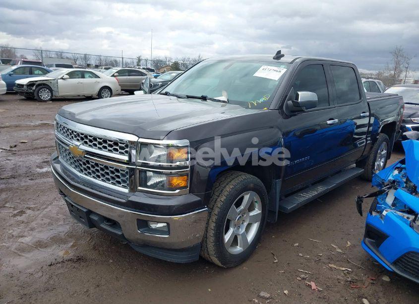 Photo 2 of 2015 Chevrolet Silverado 1500 1LT (VIN 3GCUKREC5FG115913)