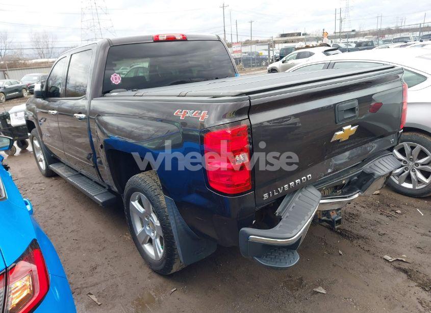 Photo 3 of 2015 Chevrolet Silverado 1500 1LT (VIN 3GCUKREC5FG115913)