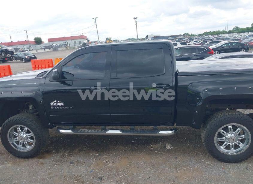 Photo 15 of 2015 Chevrolet Silverado 1500 2LT (VIN 3GCUKREC5FG188652)