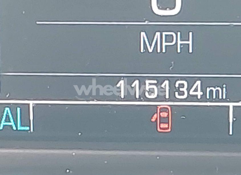 Photo 16 of 2015 Chevrolet Silverado 1500 2LT (VIN 3GCUKREC5FG188652)