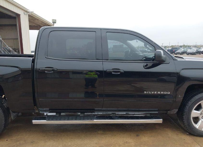 Photo 13 of 2015 Chevrolet Silverado 1500 2LT (VIN 3GCUKREC5FG192863)