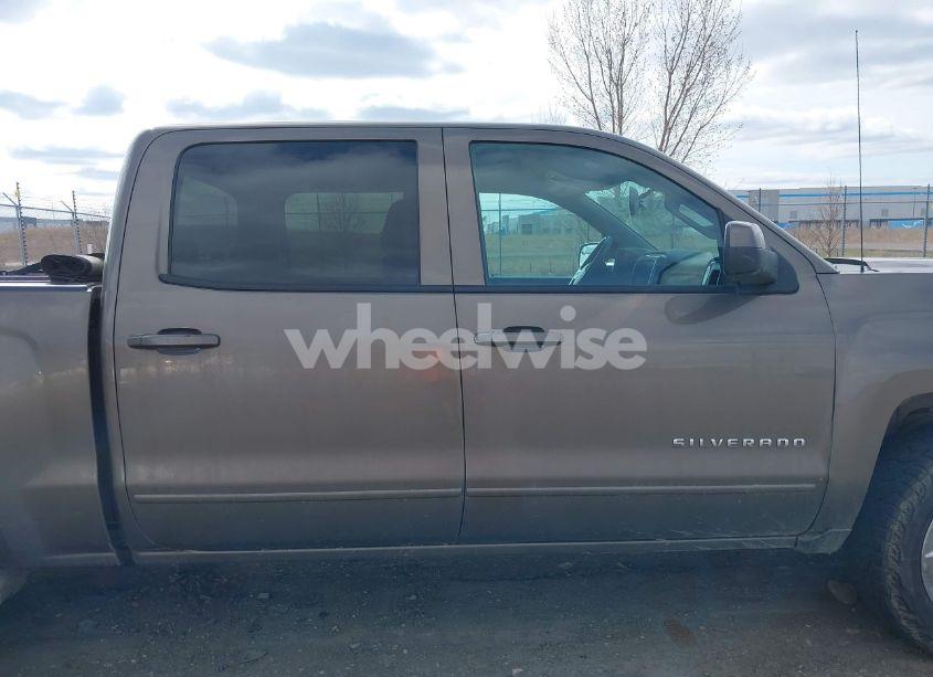 Photo 13 of 2015 Chevrolet Silverado 1500 1LT (VIN 3GCUKREC5FG208785)