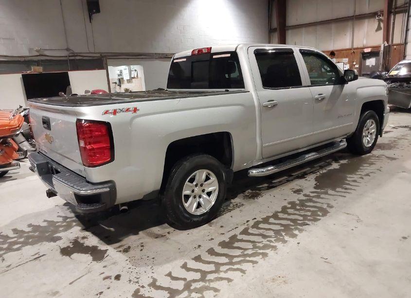 Photo 4 of 2015 Chevrolet Silverado 1500 1LT (VIN 3GCUKREC5FG219320)