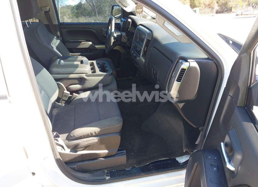 Photo 5 of 2015 Chevrolet Silverado 1500 1LT (VIN 3GCUKREC5FG227854)