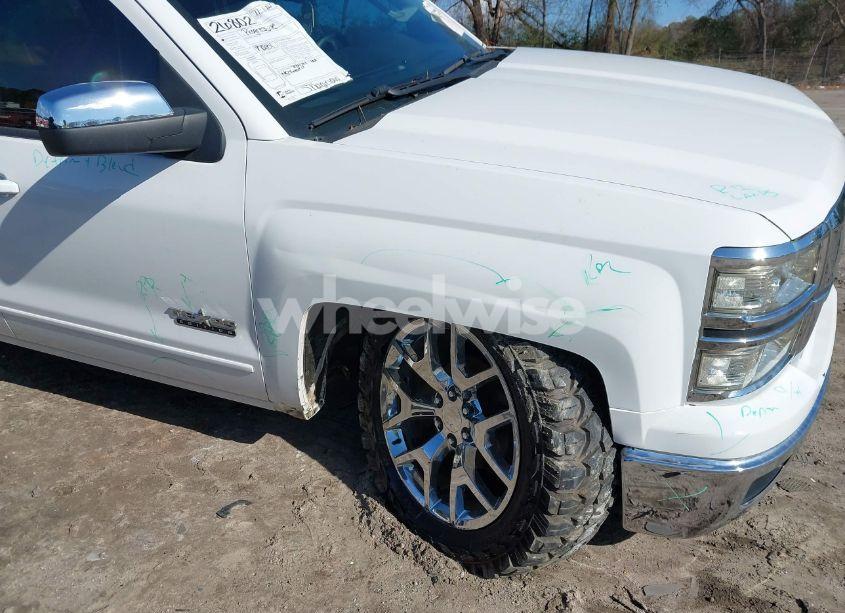 Photo 6 of 2015 Chevrolet Silverado 1500 1LT (VIN 3GCUKREC5FG227854)