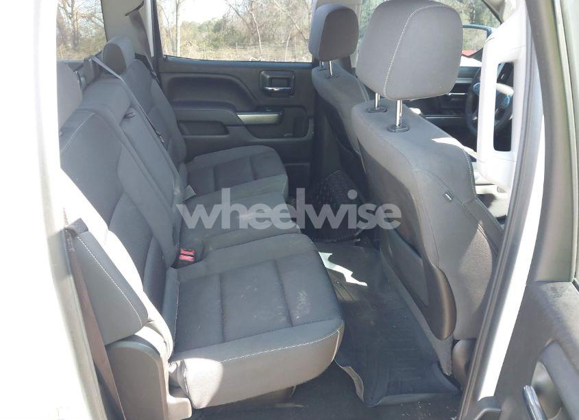 Photo 8 of 2015 Chevrolet Silverado 1500 1LT (VIN 3GCUKREC5FG227854)