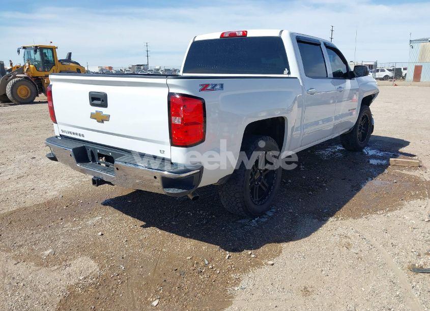 Photo 4 of 2015 Chevrolet Silverado 1500 2LT (VIN 3GCUKREC5FG277881)