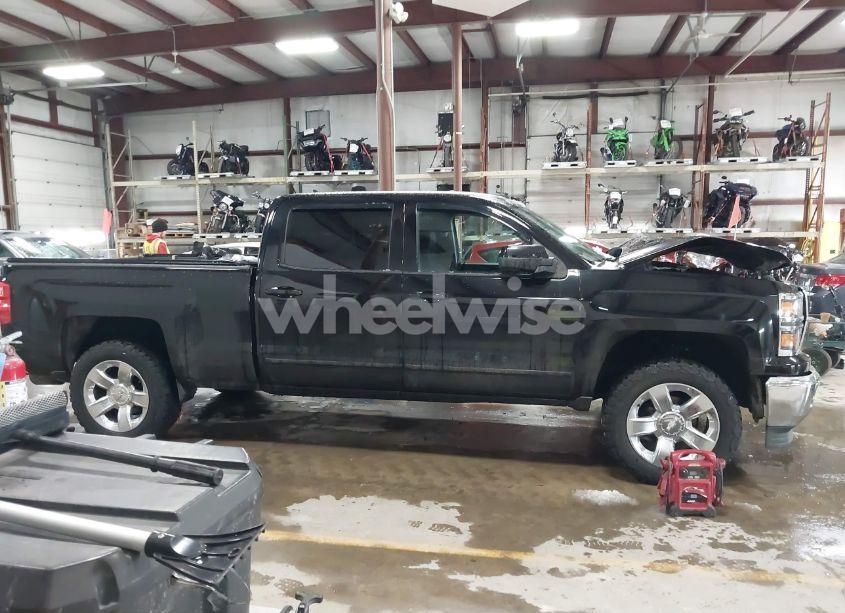 Photo 13 of 2015 Chevrolet Silverado 1500 1LT (VIN 3GCUKREC5FG297869)