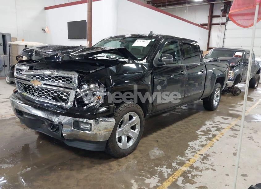 Photo 2 of 2015 Chevrolet Silverado 1500 1LT (VIN 3GCUKREC5FG297869)