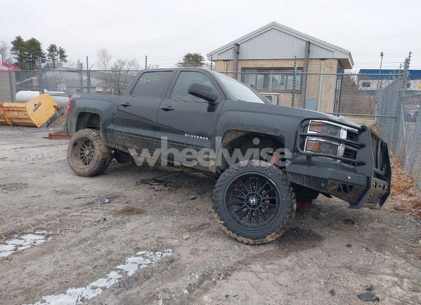 2015 Chevrolet Silverado 1500 2LT (VIN 3GCUKREC5FG400210) main photo